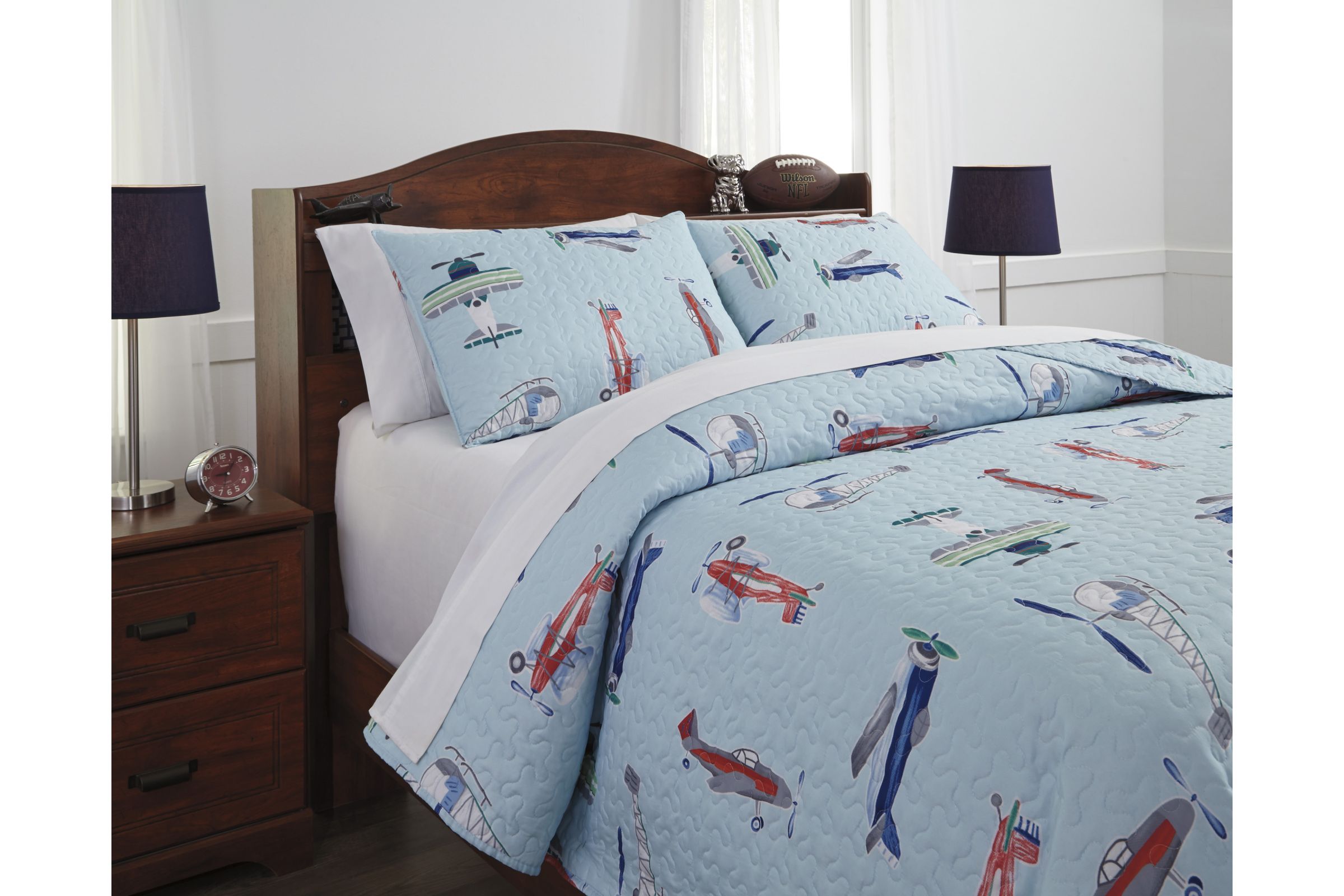 Mcallen Full Quilt Set By Ashley At Gardner White